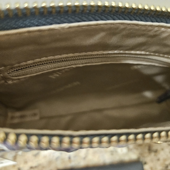 Brahmin Elope Melbourne Daisy Wristlet Clutch NWT - Picture 9 of 10